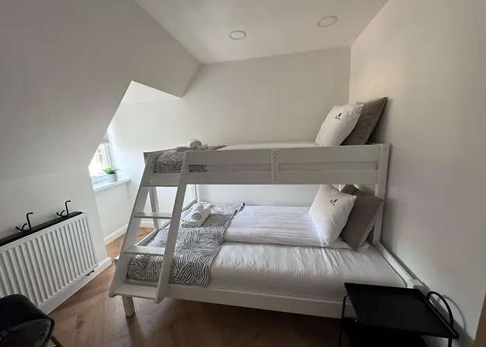 Casablanca - Floor Near The By Lion * Сопот